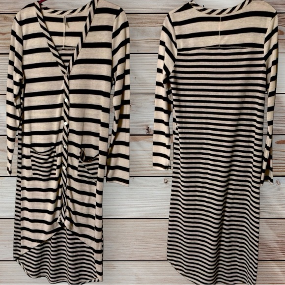 𝐓𝐑𝐄𝐒𝐈𝐂𝐒 𝐒𝐓𝐑𝐈𝐏𝐏𝐄𝐃 𝐇𝐈 𝐋𝐎 𝐁𝐔𝐓𝐓𝐎𝐍 𝐃𝐎𝐖𝐍 𝐂𝐀𝐑𝐃𝐈𝐆𝐀𝐍 -𝐃𝐑𝐄𝐒𝐒 𝐏𝐎𝐂𝐊𝐄𝐓𝐒 - Picture 1 of 6